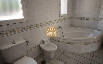Beautiful and spacious Mediterranean villa with large terraces.